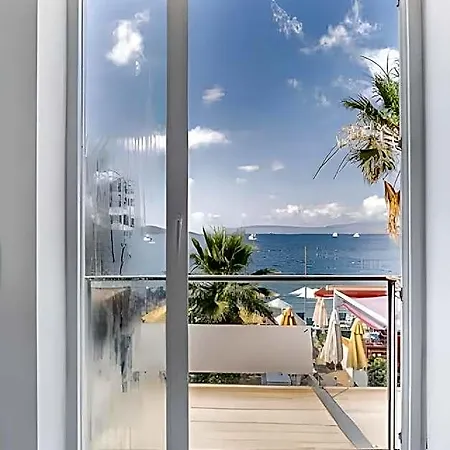 Seafront Bitez